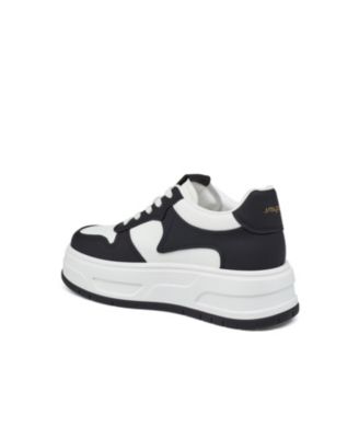 Women's Pearl Sneakers