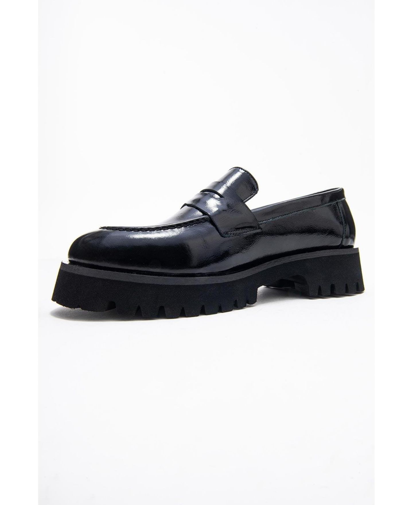 Женские туфли Forever & Always Shoes Vionel Leather Loafer, цвет: Чёрная лаковая кожа — фото 6