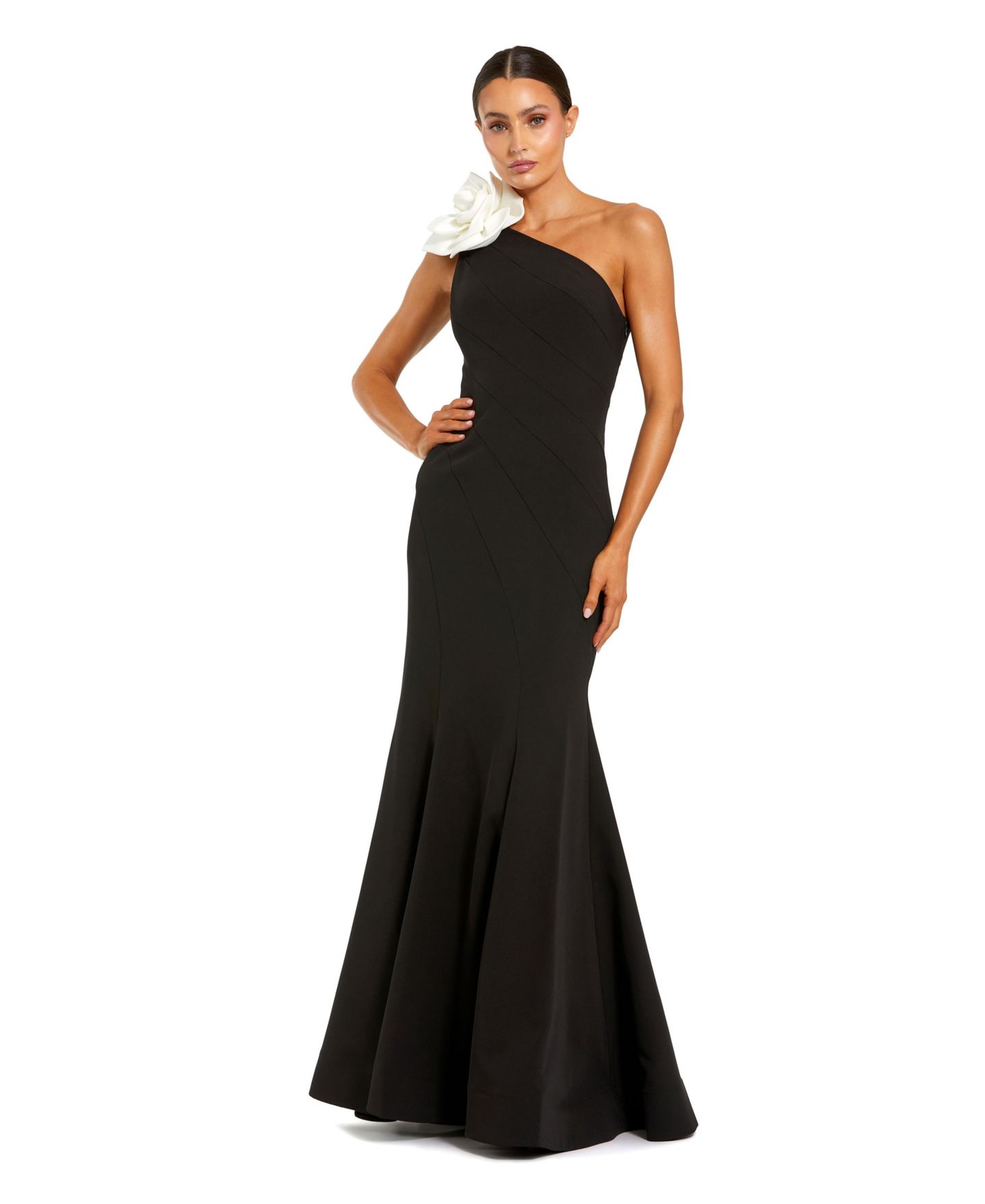 Женское платье Mac Duggal Crepe One Shoulder Mermaid Gown With 3D Flower, цвет: Чёрная слоновая кость — фото 1