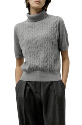 Women's Classic Cable Knit Sweater with Ribbed Edges