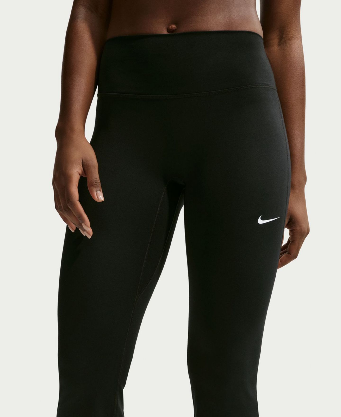 Женские леггинсы Nike High-Waisted Flared, цвет: Чёрный / Белый — фото 3