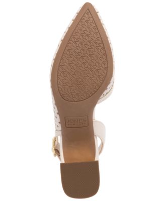 Women's Candree Closed Toe Dress Pumps