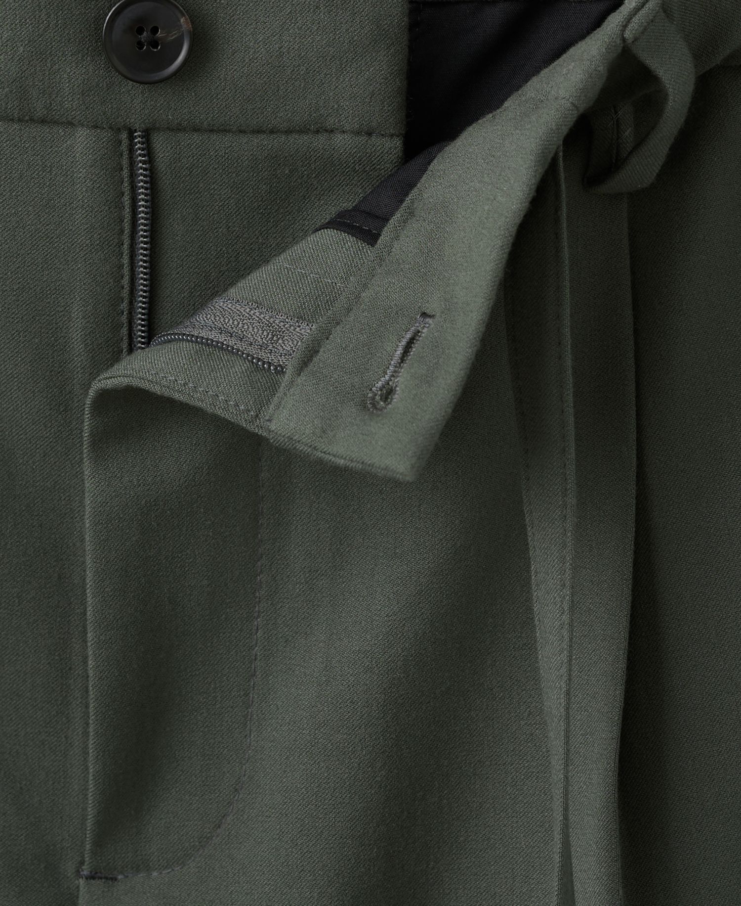 Men's Regular Fit Cord Pleated Pants