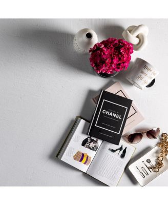 Duo Board - 24x24" Double Sided Surface Board, Raw Concrete/Vintage Plaster