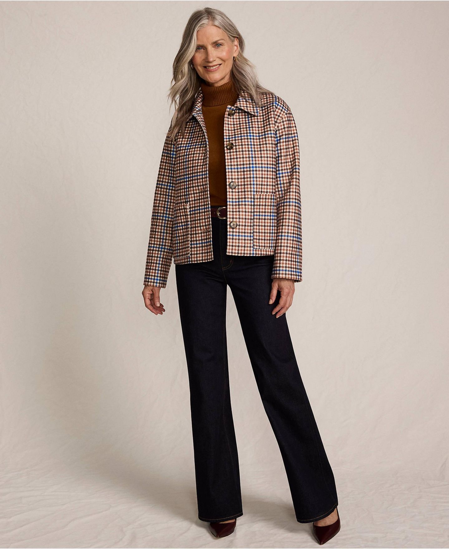 Женская куртка Lands' End Heritage Brushed Print Shirt Jacket, цвет: Слоновая кость латте клетчатый — фото 4