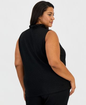 Plus Size Ruffled V-Neck Sleeveless Top