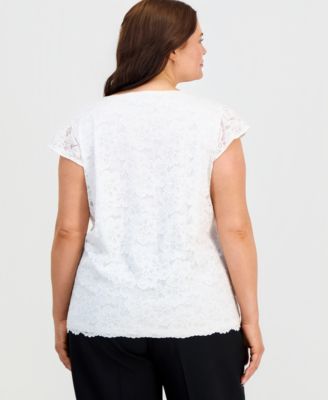 Plus Size Stretch Lace Flutter-Sleeve Top