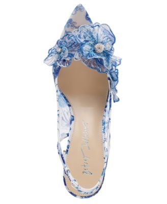Women's Petra Flower Applique Slingback Pumps