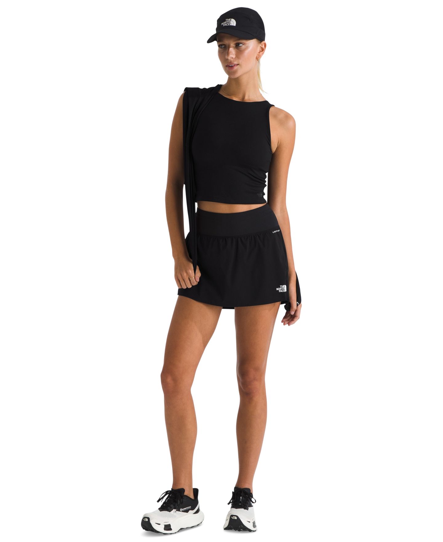 Женская юбка-шорты The North Face Sunriser Skort, цвет: Чёрный — фото 1