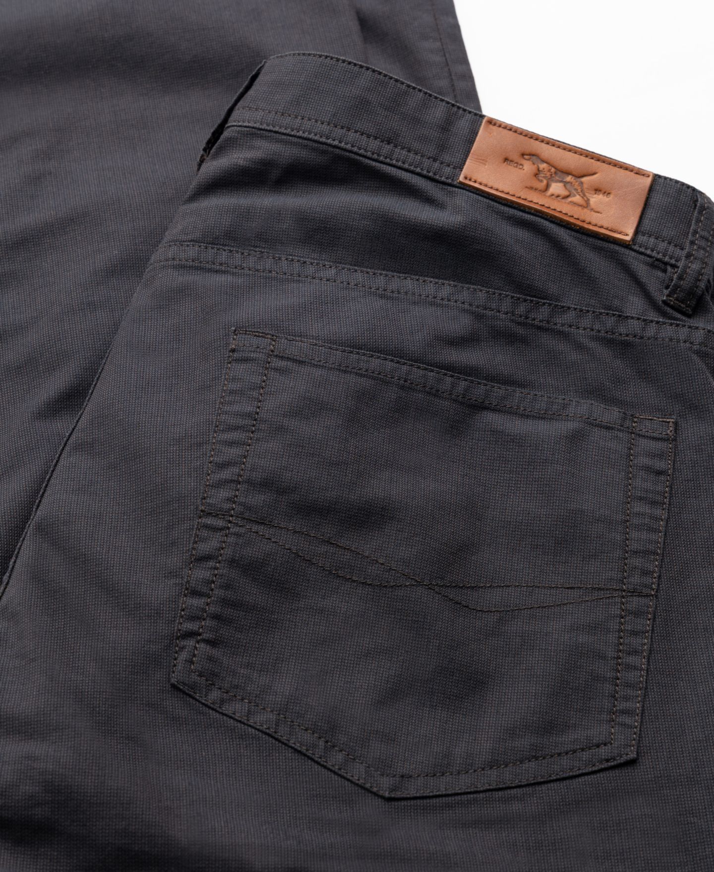 Мужские джинсы Rodd & Gunn Gunn Straight Fit, цвет: Коричневый — фото 6