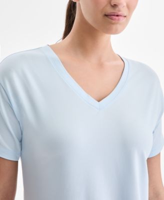 Women's V-Neck Short-Sleeve Performance Tee
