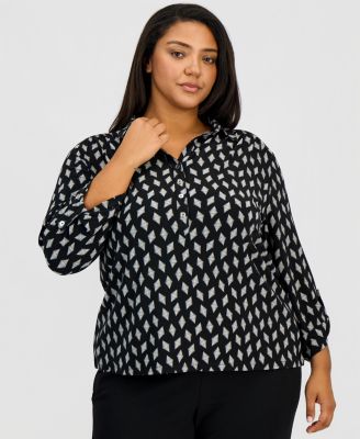 Plus Size Scrunched-Sleeve Knit Top