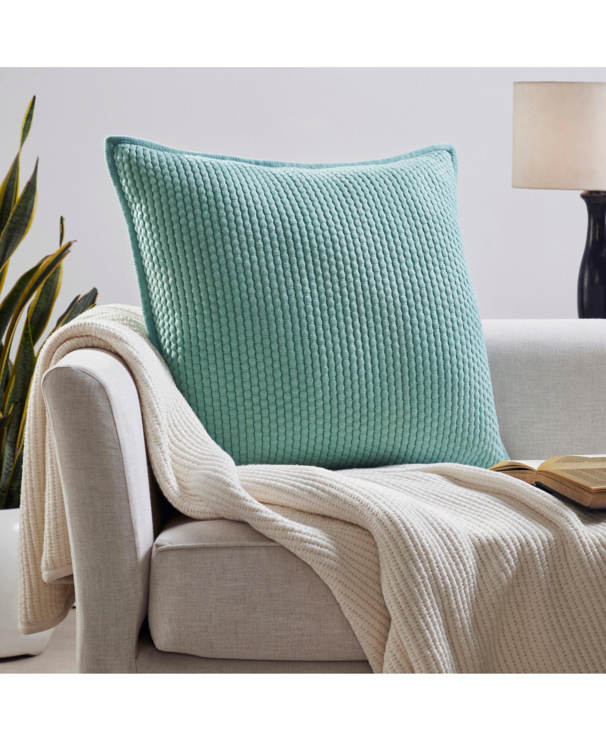 Ihi Home Popcorn Weave Pillow, 22"Sq