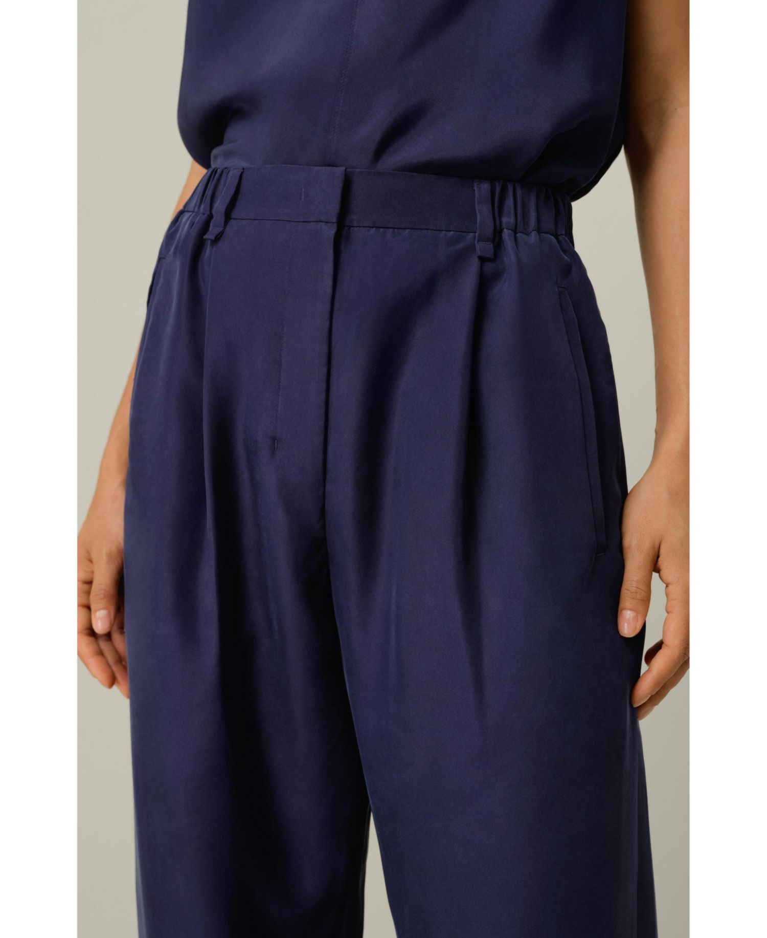 Women's Sand-Washed Silk Habotai Barrel Pant