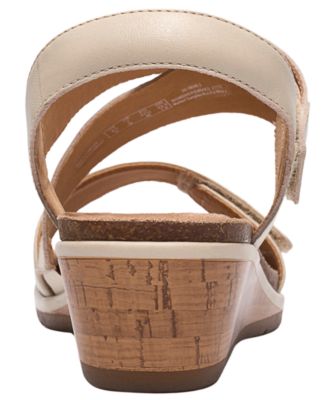 Women's Kacha Wave Round Toe Sandals