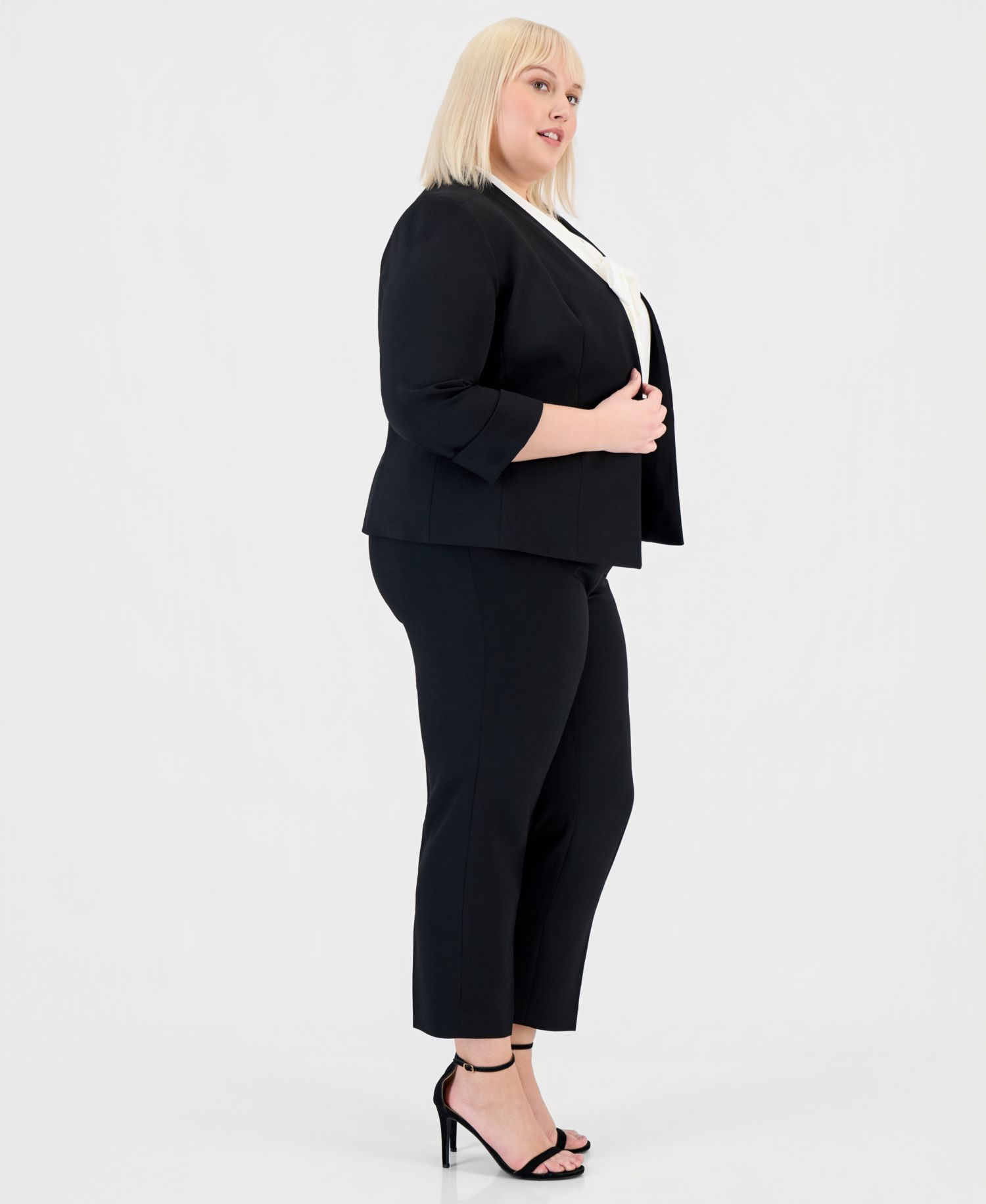 Plus Size 3/4-Sleeve Blazer & Straight-Leg Pants