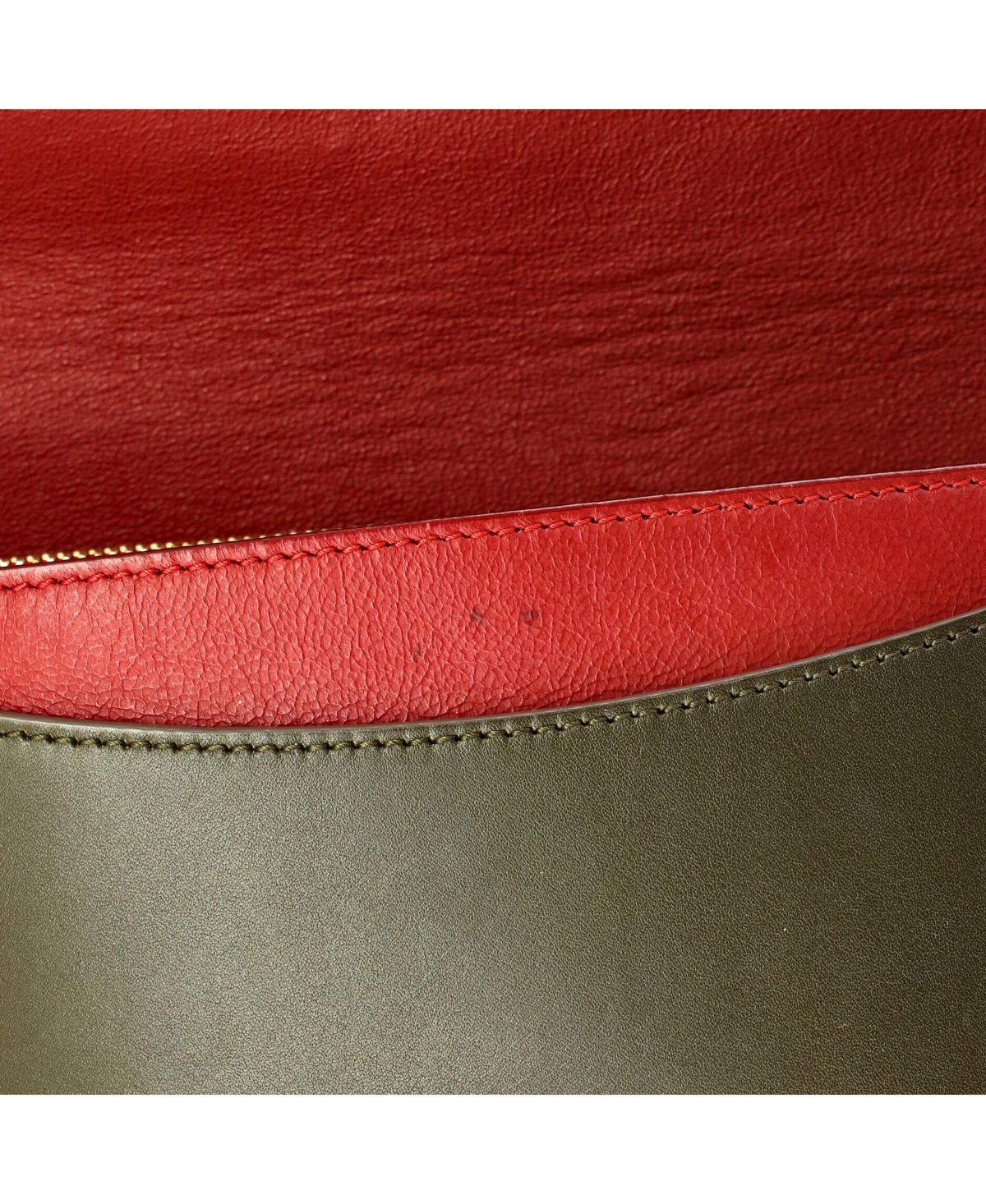 Pre-Owned Salvatore Ferragamo Small Marisol Shoulder Bag Leather