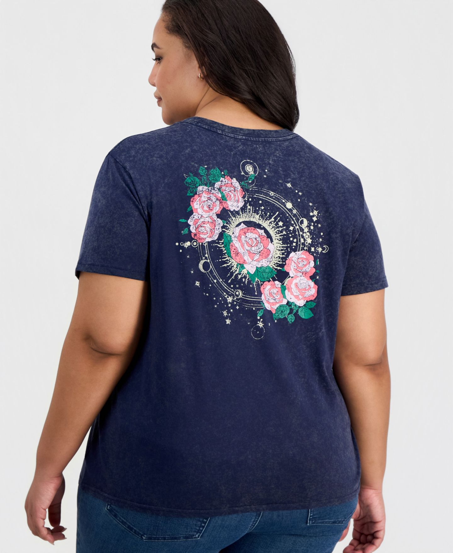 Женская футболка Rebellious One Trendy Plus Size Rose Graphic-Print Short-Sleeve T-Shirt, цвет: Тёмно-синий — фото 4