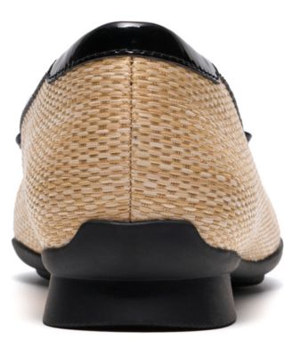 Women's Jazmynn Bow Round Toe Flats