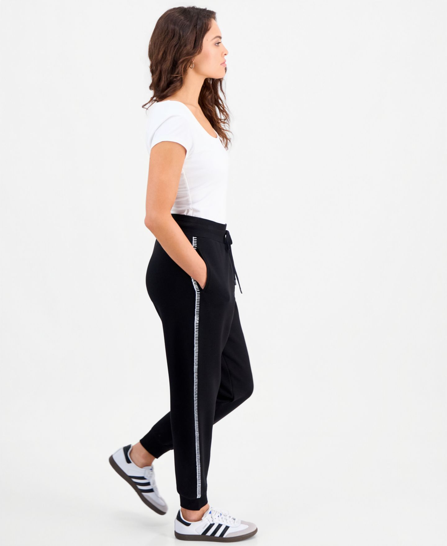 Женские брюки And Now This Petite Scuba Whipstitch Jogger, цвет: Чёрный — фото 3