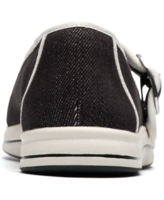 Women's Breeze Janey Round Toe Flats