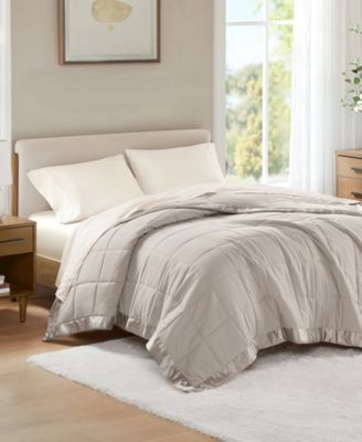 Windom Lightweight Down Alternative Satin Trim Blanket, King