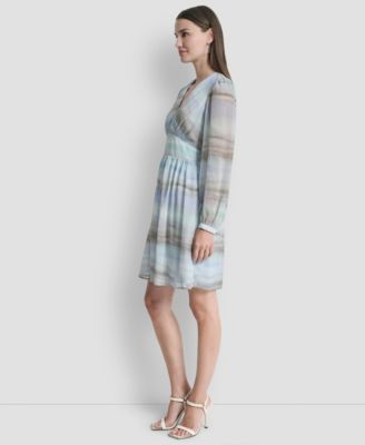 Women's V-Neck Smocked Waist Fit and Flare Dress