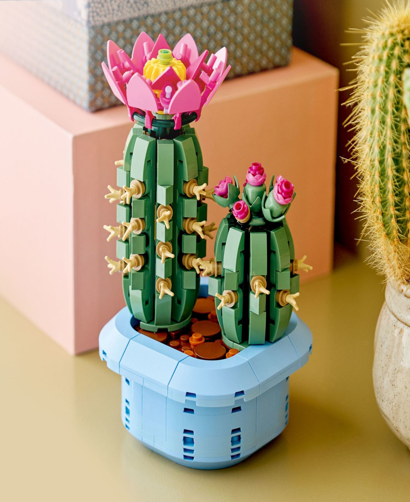 LEGO® Конструктор LEGO Botanicals Flowering Cactus 11509, 482 детали — фото 3