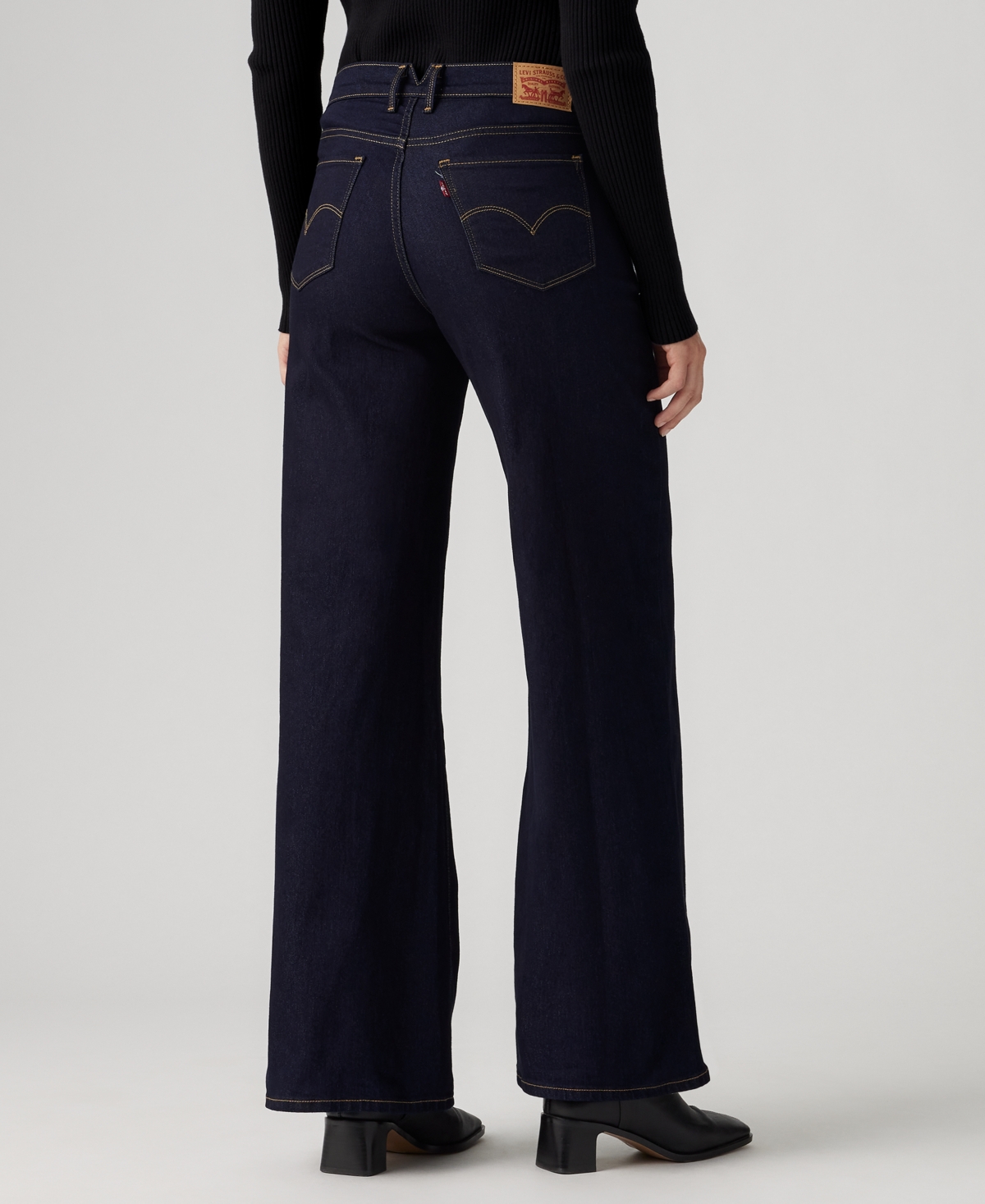 Levi's Women's 318 Shaping Styled Wide-Leg Jeans