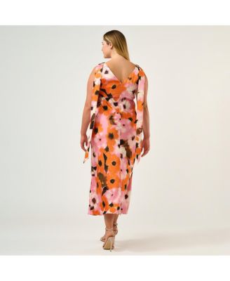 Plus Size Freya Floral V-Neck Cocktail Satin Sheath Dress