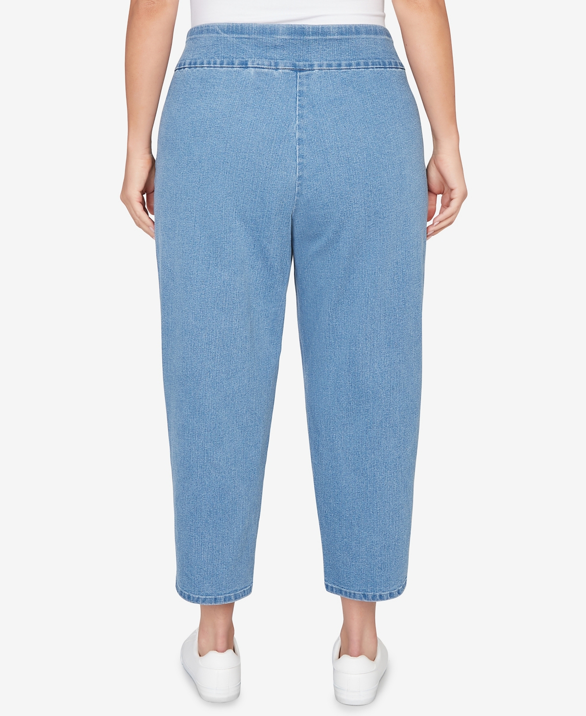 Alfred Dunner Plus Austin Butterfly Floral Printed Super Stretch Denim Ankle Pants