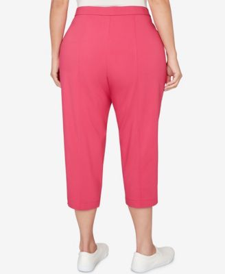 Plus Size The Royal Treatment Relaxed Flat Front Patch Pocket Capri Pants
