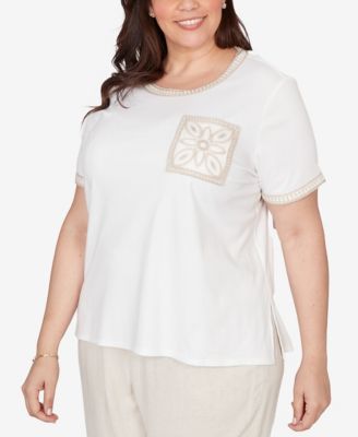 Plus Size Natural Wonder Crochet Pocket Short sleeve T-shirt
