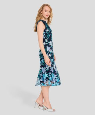 Petite Round Neck Sleeveless Dress