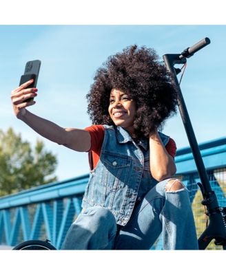 BoostCharge Magnetic Wireless Power Bank and Stand 5,000 mAh