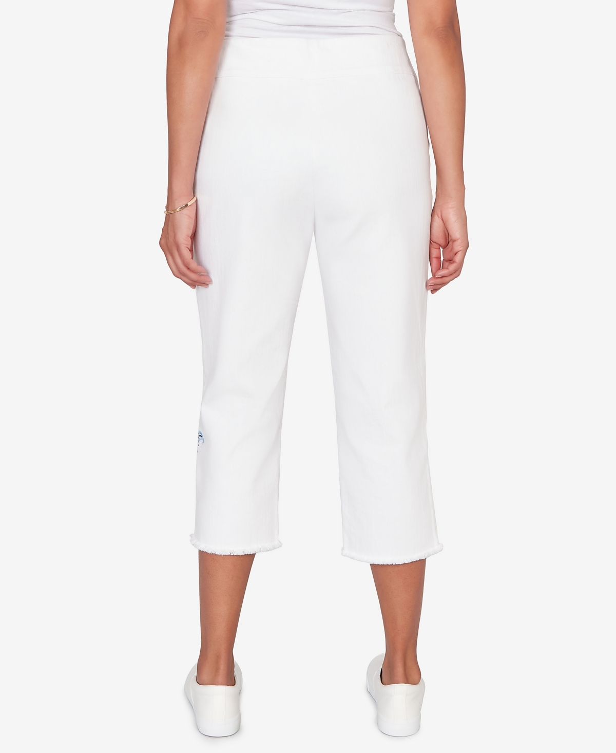 Alfred Dunner Petite Mykonos Floral Embroidered Fringe Super Stretch Denim Capri Pants