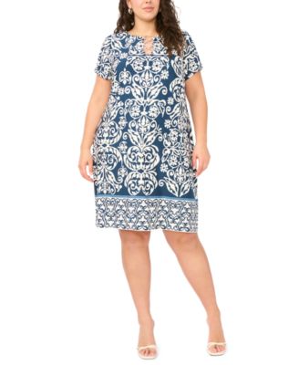Plus Size 3-Ring Keyhole Neck Short-Sleeve Dress