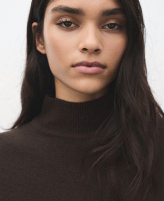 Women's Perkins Collar and Buttoned Cuffs Sweater