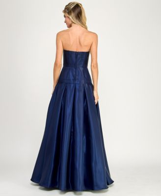 Juniors' Strapless Bow Detail Ball Gown