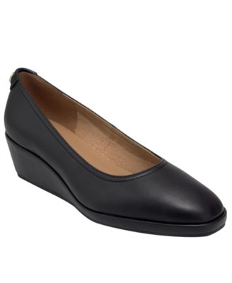 Women's Roma Slip-On Wedge Pumps