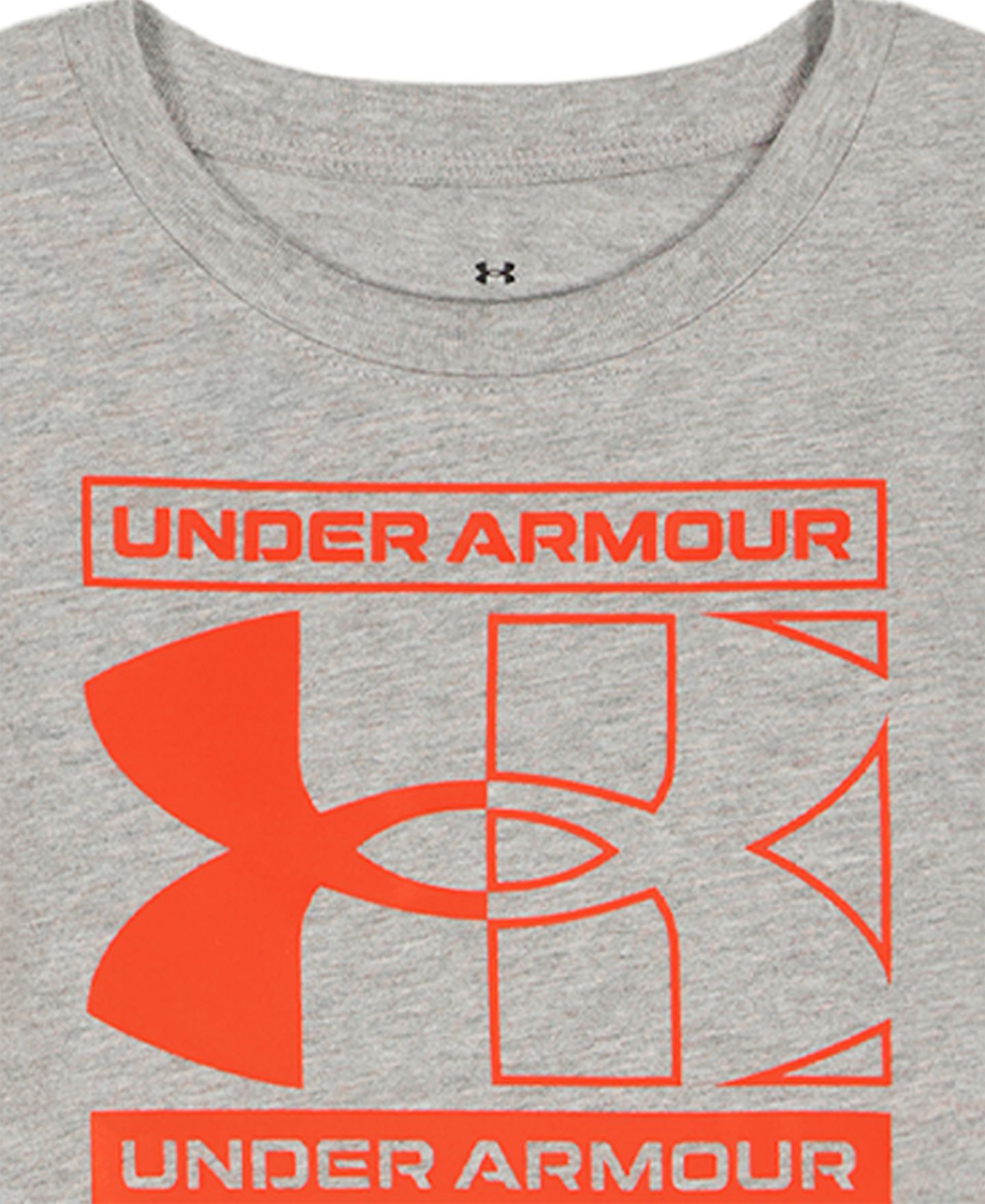 Детский комплект Under Armour Tech Decon: футболка и шорты, 2-7 лет, цвет: Серый / Чёрный — фото 4