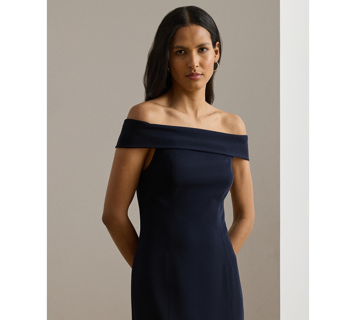 Lauren Ralph LaurenCrepe Off-the-Shoulder Gown