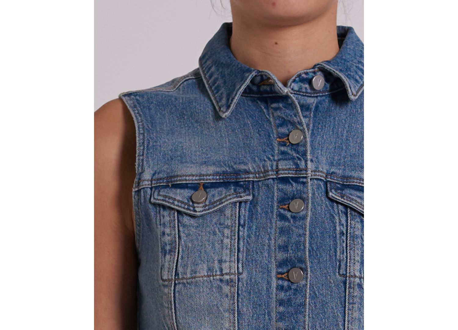 Women's Sleeveless Button-Up Dress