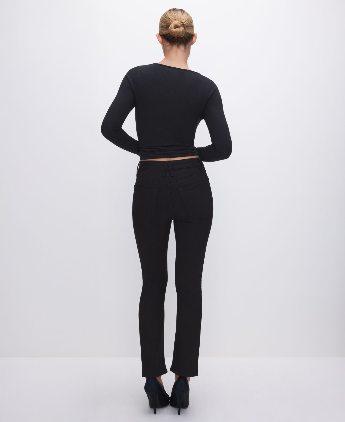 Женские джинсы Good American Straight Fit, цвет: Чёрный — фото 4