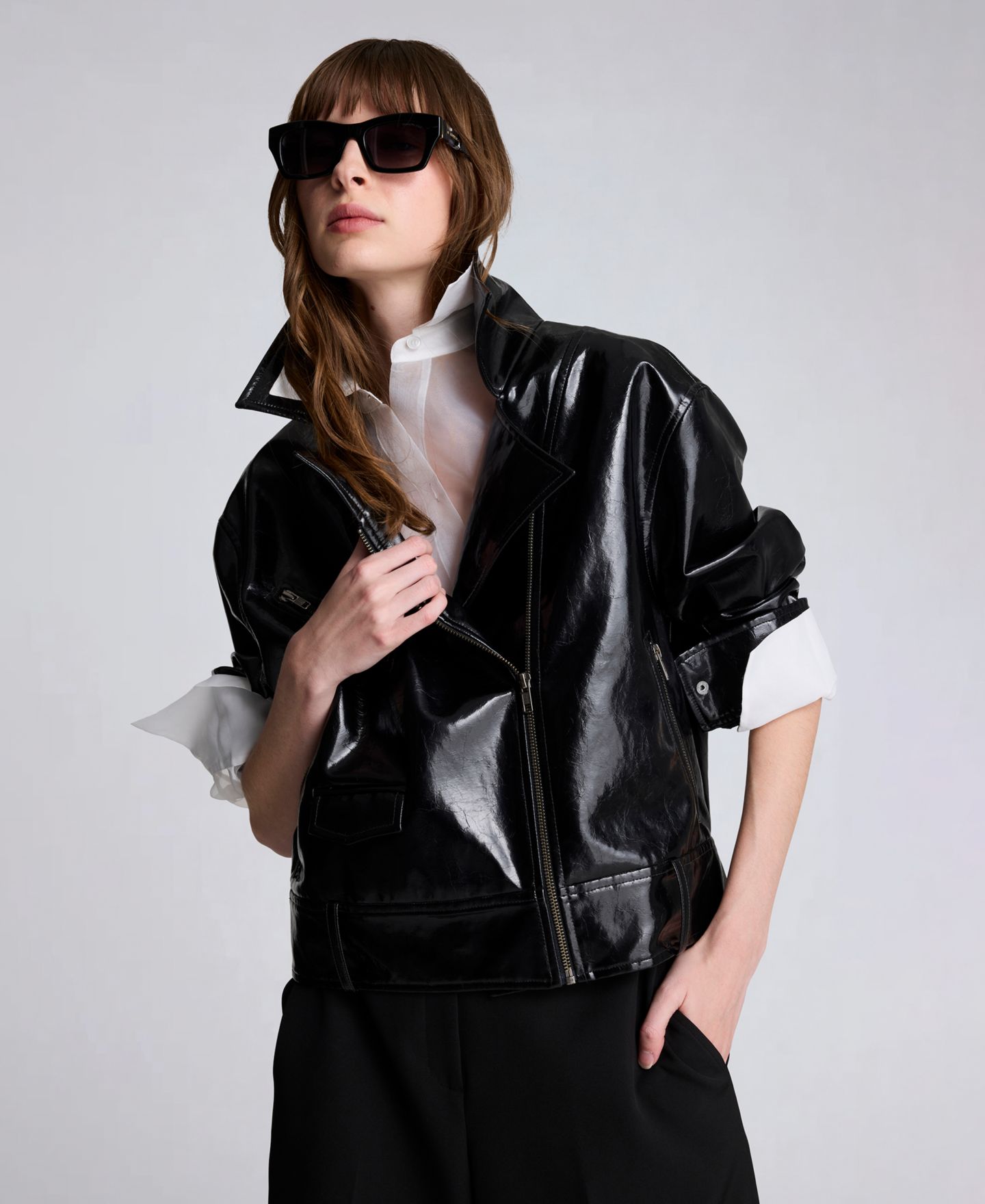 Женская куртка Kenneth Cole Faux-Leather Zip-Front Moto, цвет: Чёрный — фото 3