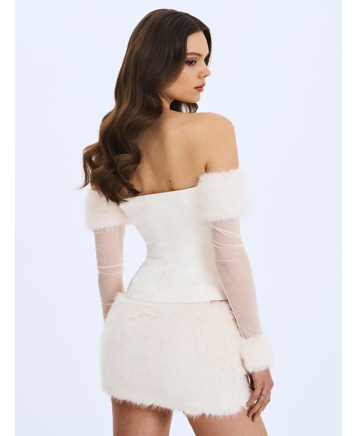 Женский топ Miss Circle Nola Off-Shoulder Fur Trimmed, цвет: Белый — фото 8