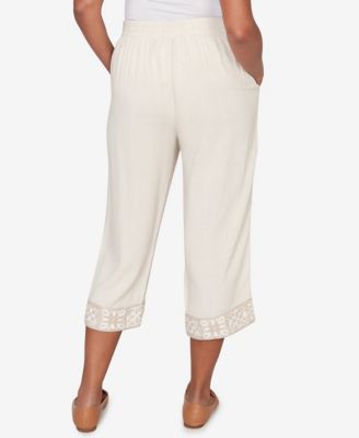 Women's  Natural Wonder Crochet Trim Linen Capri