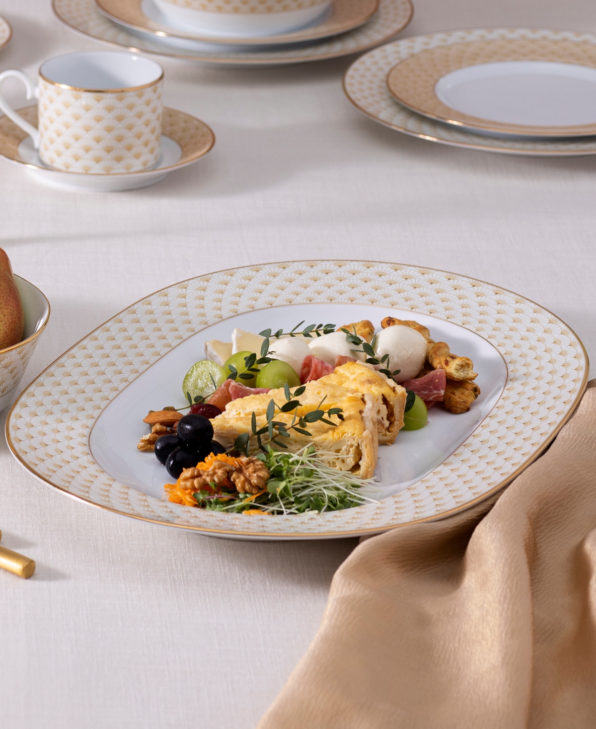 Noritake Trocadero Gold-Tone Oval Platter