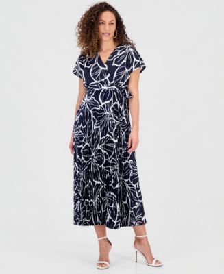 women's sandra darren sleeveless surplice pleated maxi dress Sandra Darren Women's Sleeveless Pleated Maxi Dress