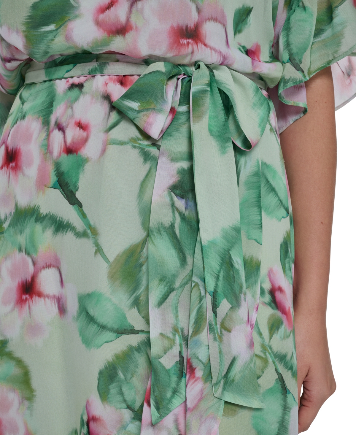 Jessica Howard Petite Jewel Neck Ruffle Sleeve Dress